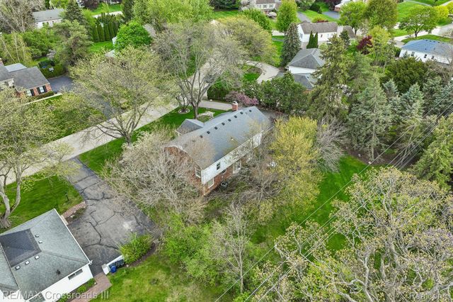 4142 Waterwheel Lane, Bloomfield Hills, MI 48302