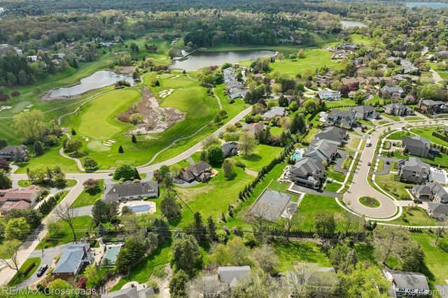 4142 Waterwheel Lane, Bloomfield Hills, MI 48302