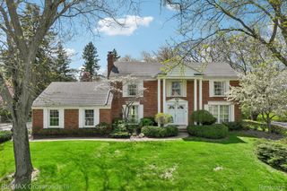 4142 Waterwheel Lane, Bloomfield Hills, MI 48302