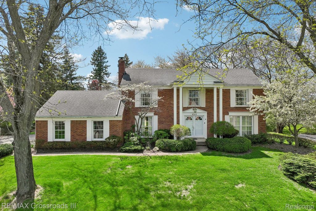 4142 Waterwheel Lane, Bloomfield Hills, MI 48302