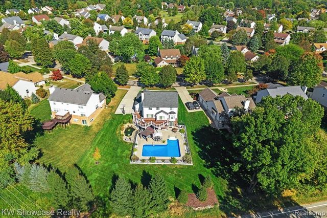 4221 Warrington Drive, Wixom, MI 48393