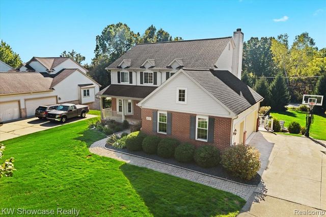 4221 Warrington Drive, Wixom, MI 48393