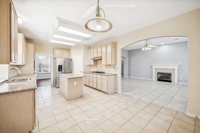 17610 Forest Haven Trail, Tomball, TX 77375