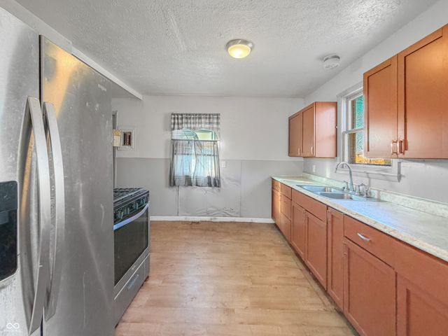 2105 Walker Avenue, Indianapolis, IN 46203