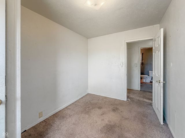 2105 Walker Avenue, Indianapolis, IN 46203