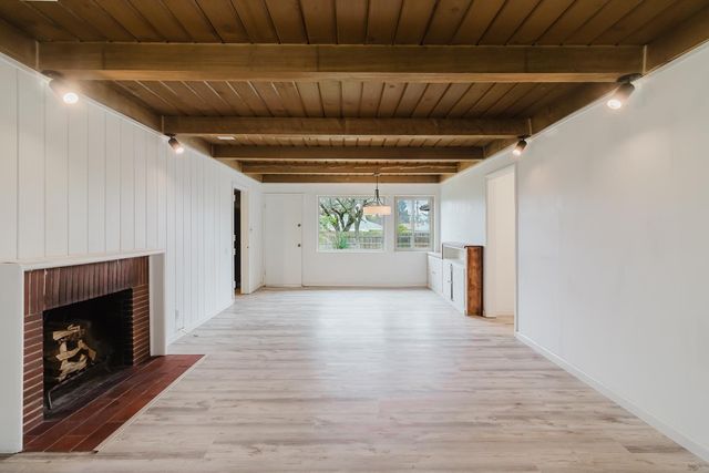 2560 Wright St, Sacramento, CA 95821