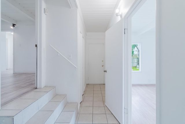 2560 Wright St, Sacramento, CA 95821