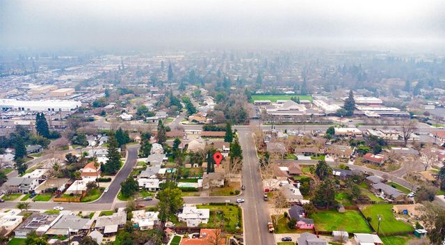 2560 Wright St, Sacramento, CA 95821