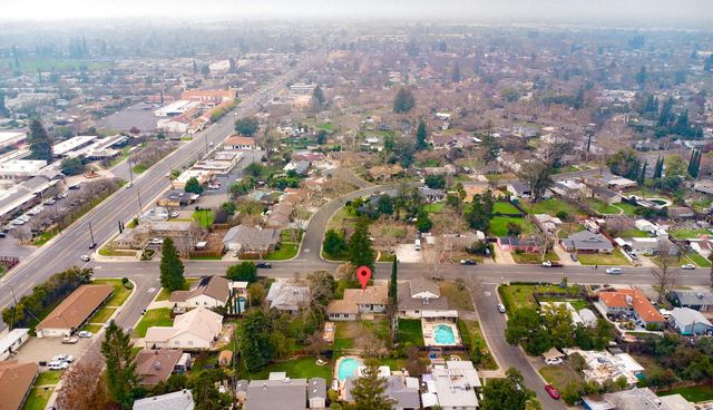 2560 Wright St, Sacramento, CA 95821