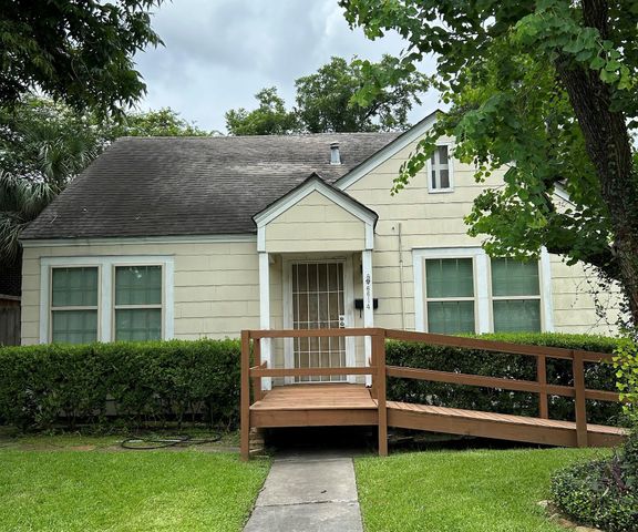 6614 Weslayan Street, West University Place, TX 77005