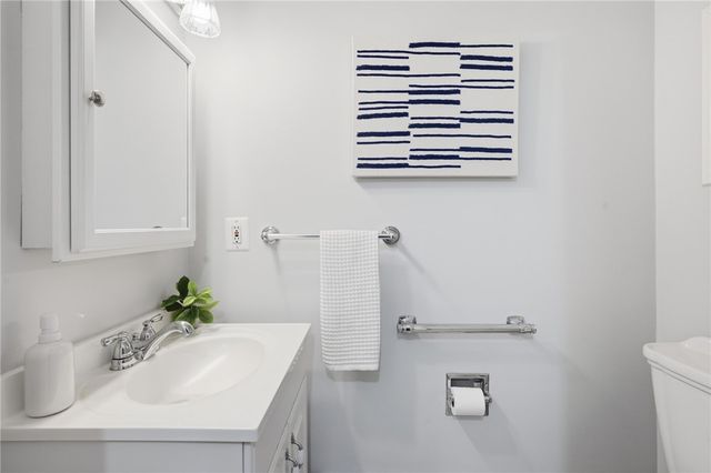 401 Gondola Avenue, Jamestown, RI 02835