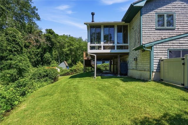 401 Gondola Avenue, Jamestown, RI 02835