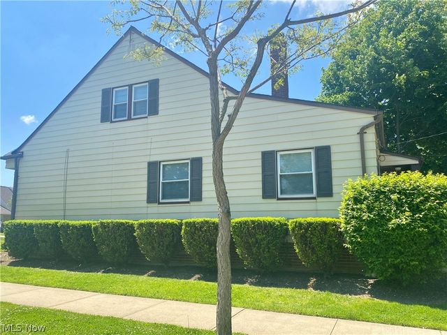 24217 Woodway Road, Beachwood, OH 44122