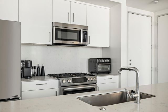 301 West Ave 1002, Austin, TX 78701