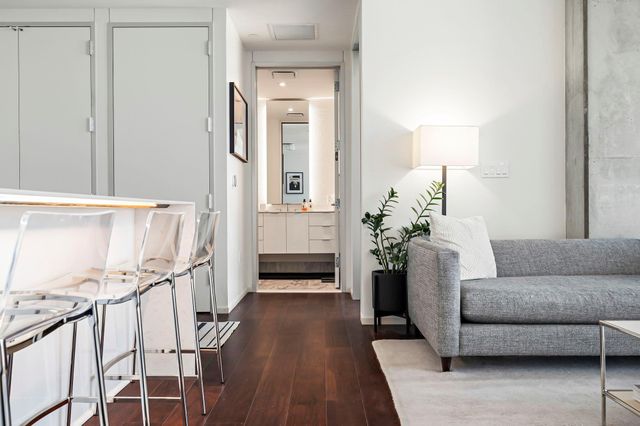 301 West Ave 1002, Austin, TX 78701