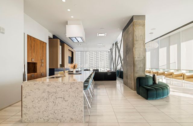 301 West Ave 1002, Austin, TX 78701