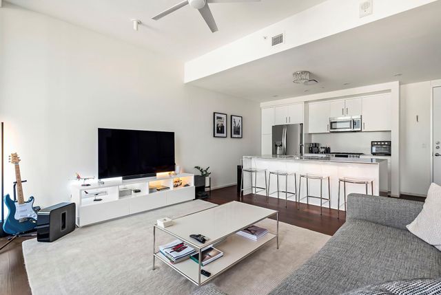 301 West Ave 1002, Austin, TX 78701