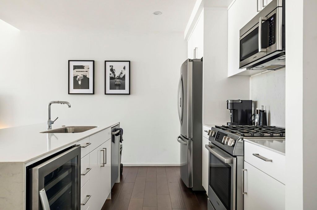 301 West Ave 1002, Austin, TX 78701