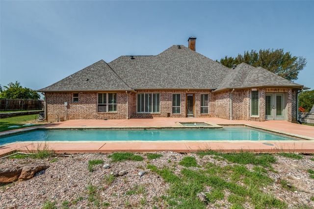 104 Tananger Springs Drive, Denison, TX 75021
