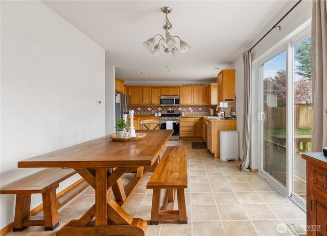 64 SW Festival Court, Oak Harbor, WA 98277