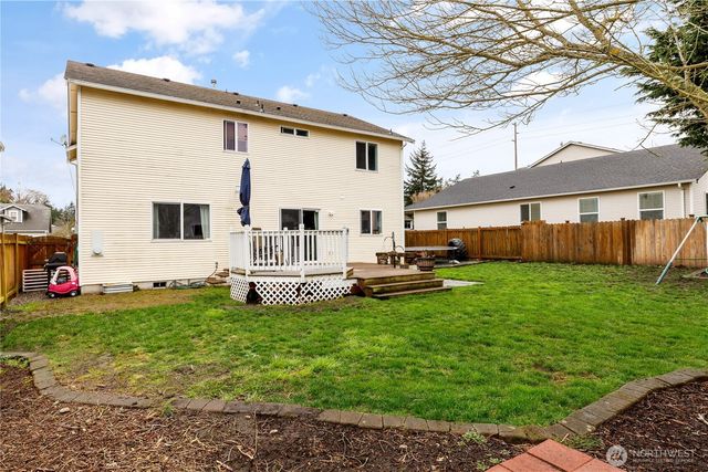 64 SW Festival Court, Oak Harbor, WA 98277