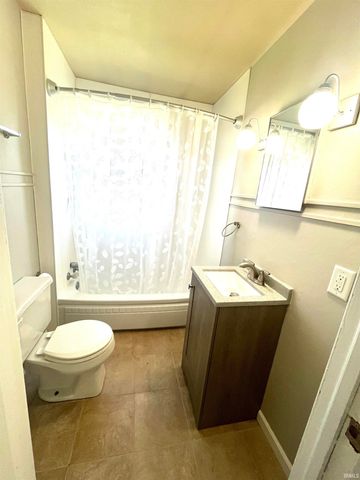 1226 N Burk Street, Kokomo, IN 46901