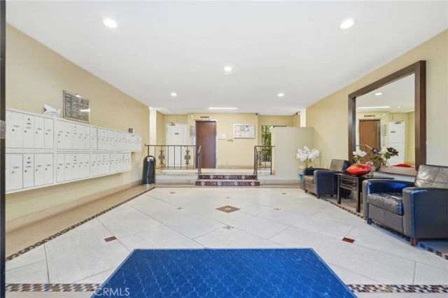 1735 N Fuller Ave 330, Los Angeles, CA 90046
