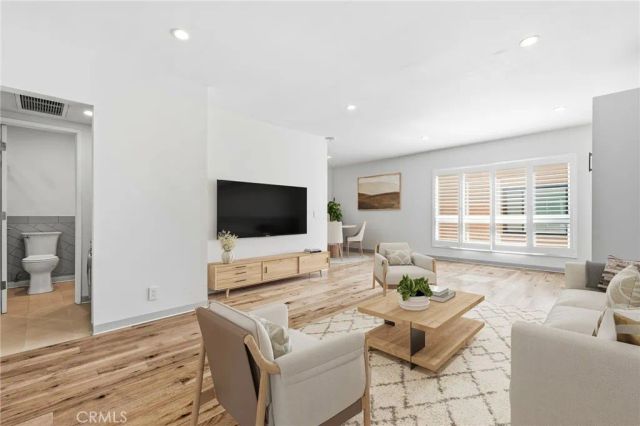 1735 N Fuller Ave 330, Los Angeles, CA 90046