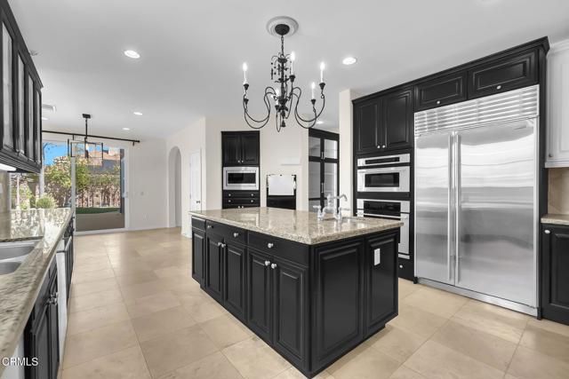 821 Somera Court, Simi Valley, CA 93065