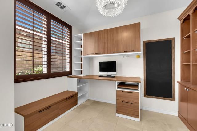 821 Somera Court, Simi Valley, CA 93065