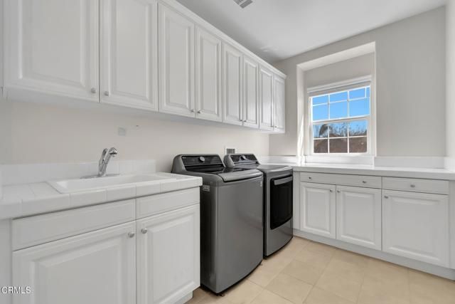 821 Somera Court, Simi Valley, CA 93065