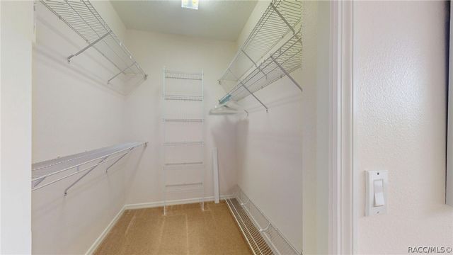 929 W Silver Meadow Loop, Hernando, FL 34442
