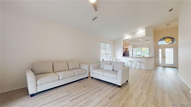 929 W Silver Meadow Loop, Hernando, FL 34442