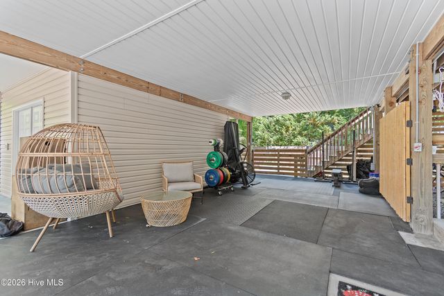 108 SE 22nd Street, Oak Island, NC 28465