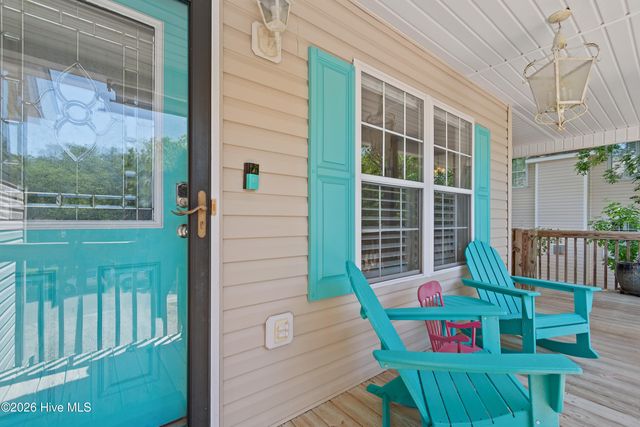 108 SE 22nd Street, Oak Island, NC 28465