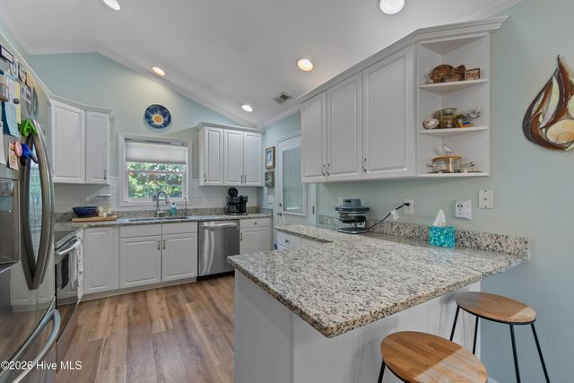 108 SE 22nd Street, Oak Island, NC 28465