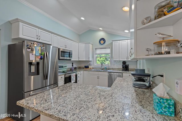 108 SE 22nd Street, Oak Island, NC 28465