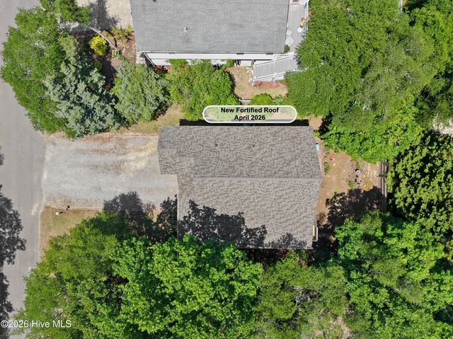 108 SE 22nd Street, Oak Island, NC 28465