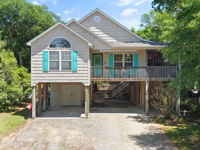108 SE 22nd Street, Oak Island, NC 28465