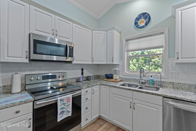 108 SE 22nd Street, Oak Island, NC 28465