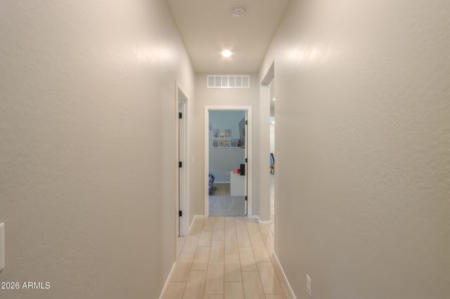 657 E BUCKINGHAM Avenue, Gilbert, AZ 85297