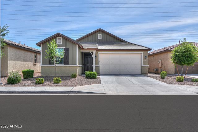 657 E BUCKINGHAM Avenue, Gilbert, AZ 85297
