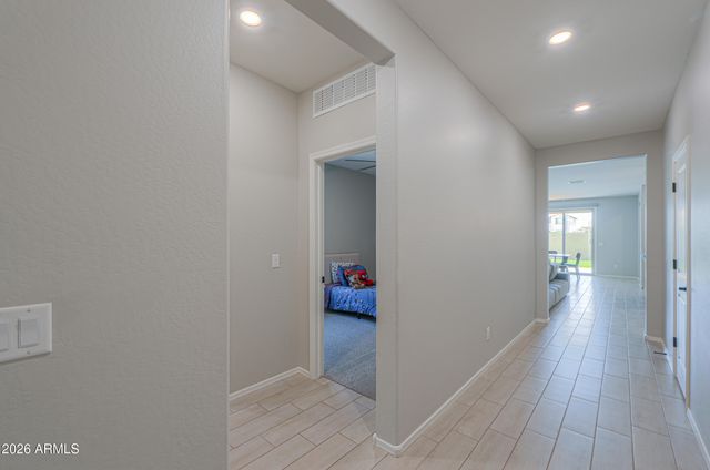 657 E BUCKINGHAM Avenue, Gilbert, AZ 85297