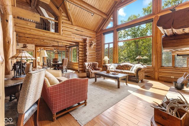 7835 W Bellsville Pike, Nashville, IN 47448