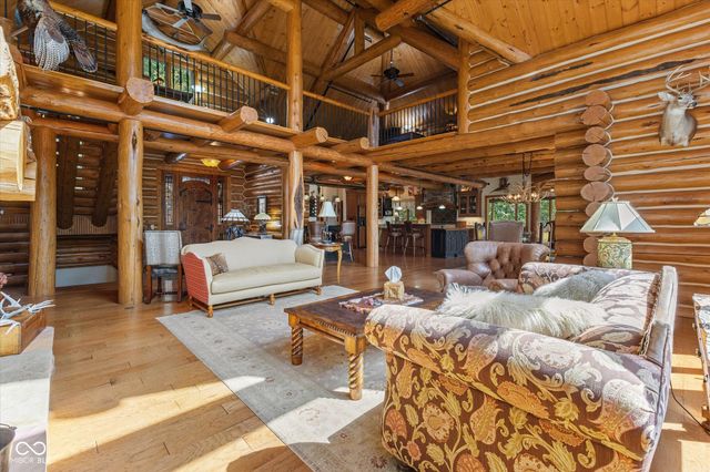 7835 W Bellsville Pike, Nashville, IN 47448
