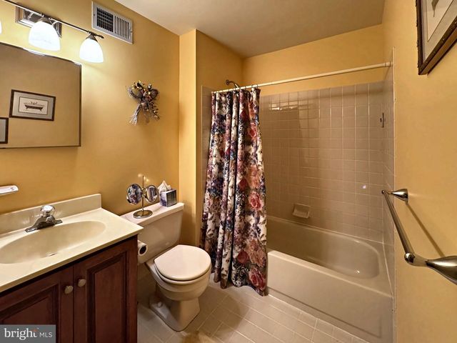 3 LINDEN WAY, Harleysville, PA 19438