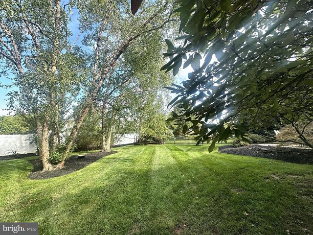 3 LINDEN WAY, Harleysville, PA 19438