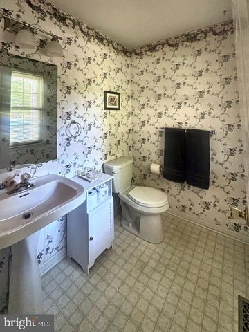 3 LINDEN WAY, Harleysville, PA 19438