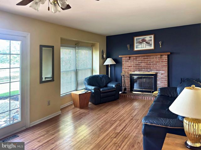 3 LINDEN WAY, Harleysville, PA 19438