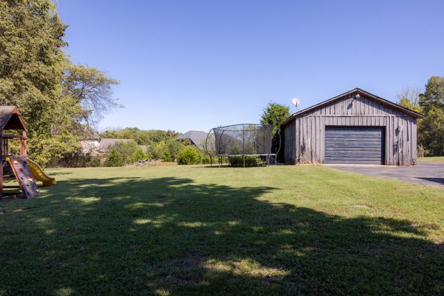 2084 Kidd Rd, Nolensville, TN 37135